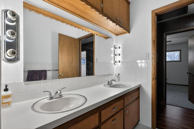 2754 W 3rd Ave, El Dorado, KS 67042