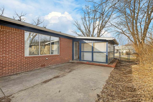 2754 W 3rd Ave, El Dorado, KS 67042