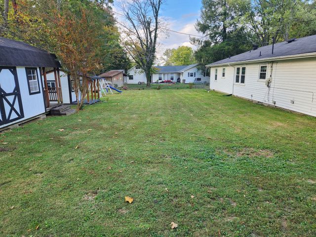1200 Harton Blvd, Tullahoma, TN 37388