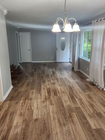 1200 Harton Blvd, Tullahoma, TN 37388