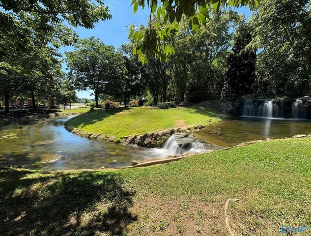 12100 Two Rivers Drive C4, Athens, AL 35611