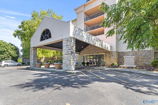 12100 Two Rivers Drive C4, Athens, AL 35611