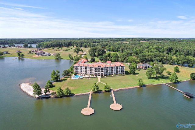 12100 Two Rivers Drive C4, Athens, AL 35611