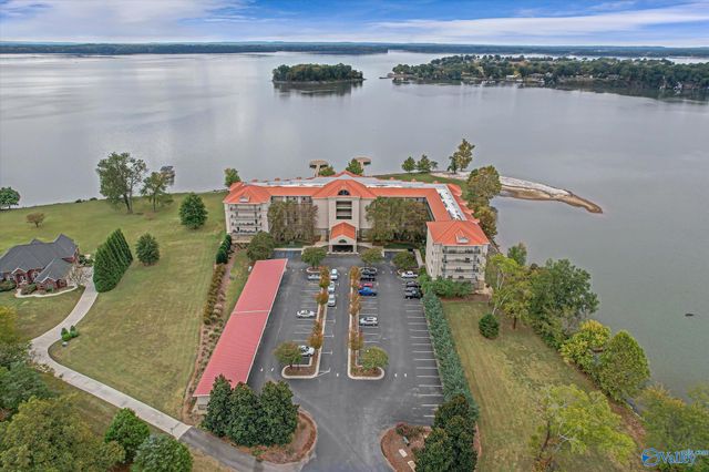 12100 Two Rivers Drive C4, Athens, AL 35611