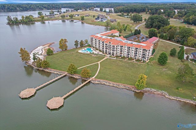 12100 Two Rivers Drive C4, Athens, AL 35611