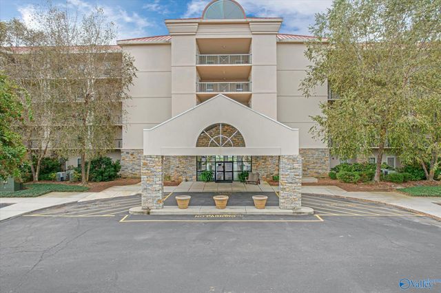 12100 Two Rivers Drive C4, Athens, AL 35611