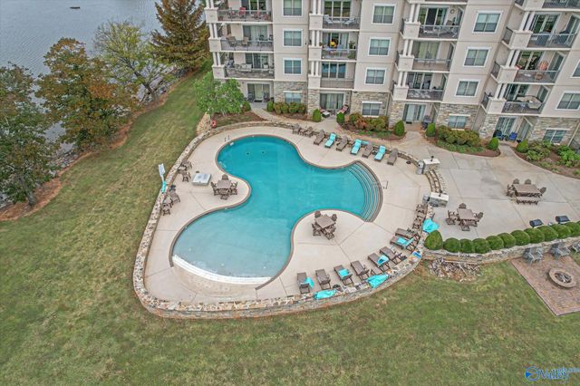 12100 Two Rivers Drive C4, Athens, AL 35611