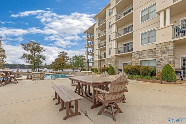 12100 Two Rivers Drive C4, Athens, AL 35611