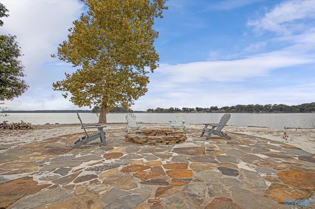 12100 Two Rivers Drive C4, Athens, AL 35611