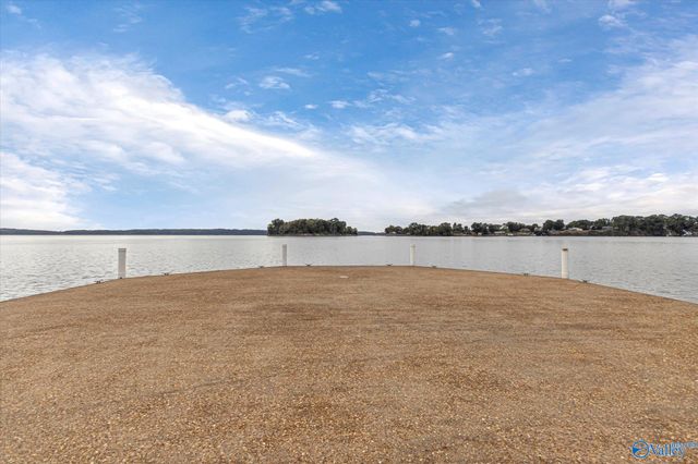 12100 Two Rivers Drive C4, Athens, AL 35611