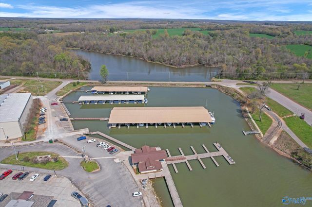 12100 Two Rivers Drive C4, Athens, AL 35611