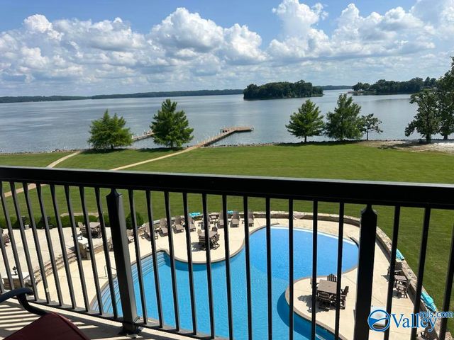 12100 Two Rivers Drive C4, Athens, AL 35611