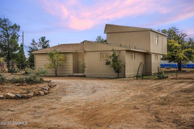 9104 Horace Lane, Las Cruces, NM 88011