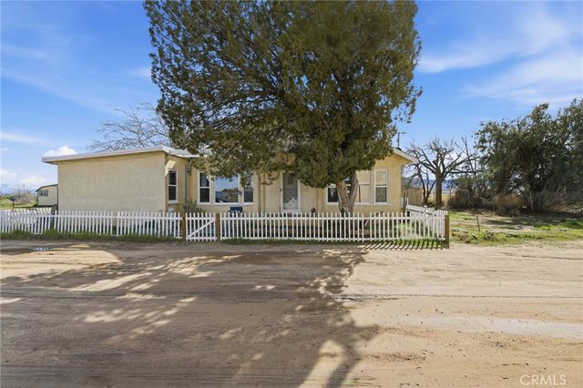 9200 W W Avenue H, Lancaster, CA 93536