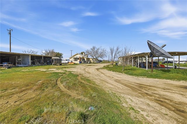 9200 W W Avenue H, Lancaster, CA 93536