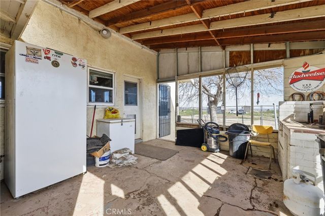9200 W W Avenue H, Lancaster, CA 93536