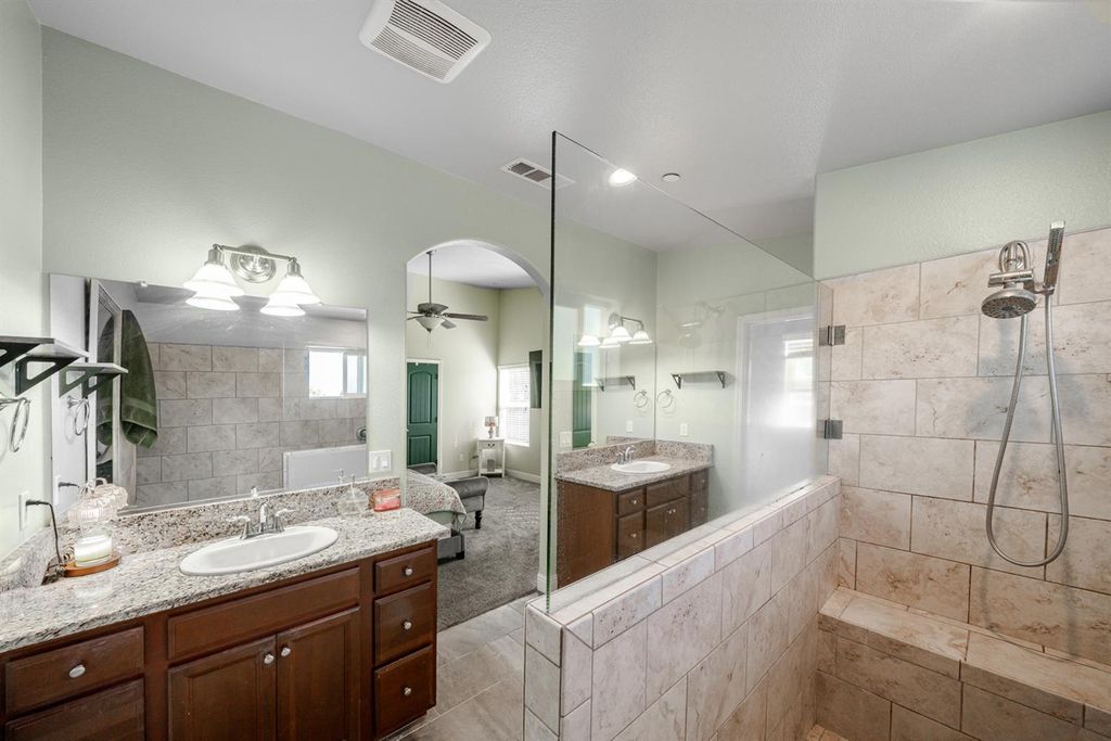 Image 22 of property listing at 3133 4th Street, Sanger, CA 93657