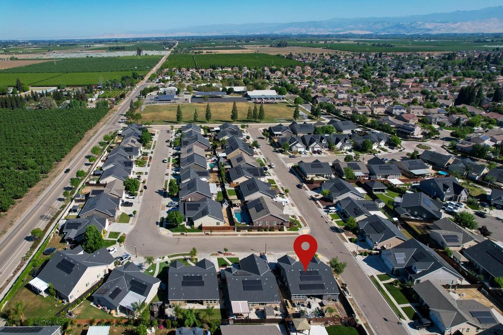 Image 28 of property listing at 3133 4th Street, Sanger, CA 93657