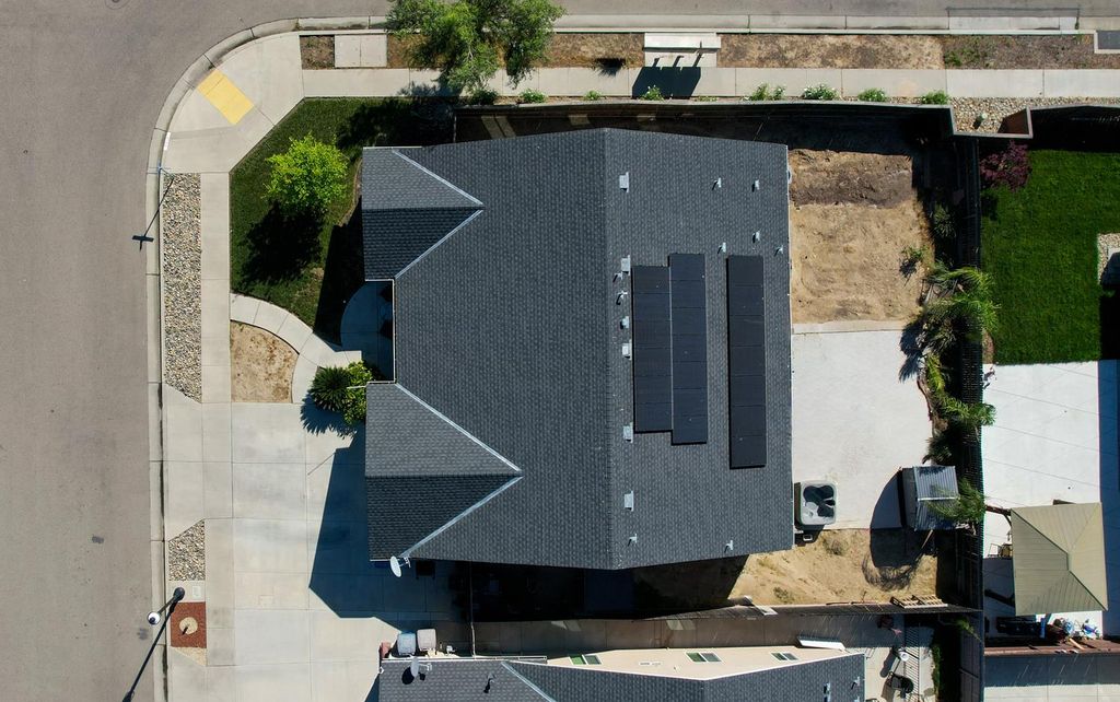 Image 29 of property listing at 3133 4th Street, Sanger, CA 93657