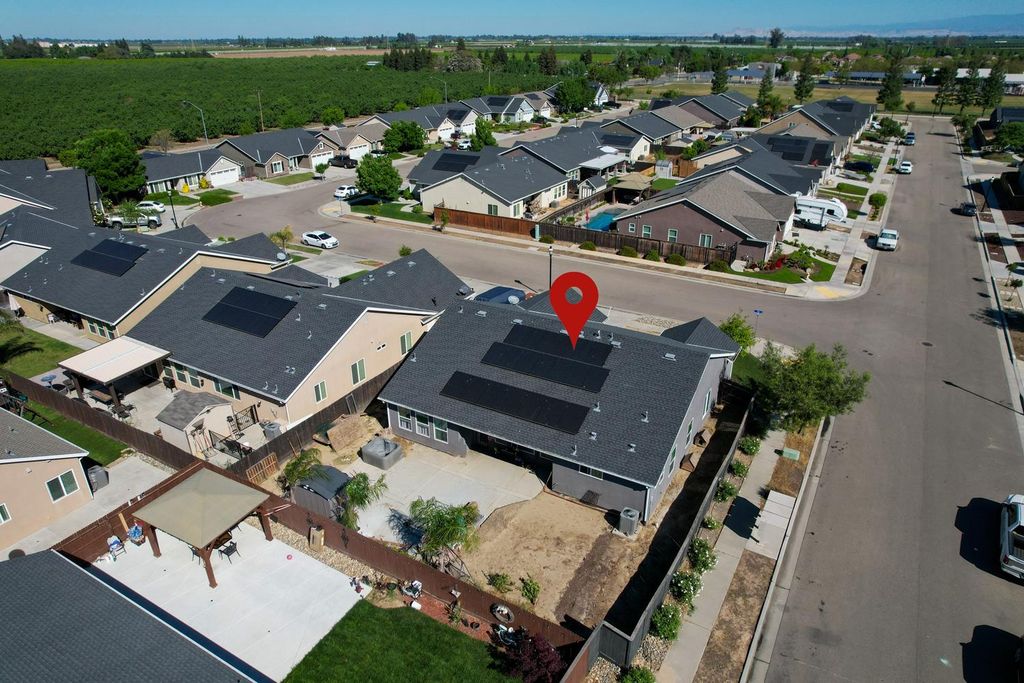 Image 32 of property listing at 3133 4th Street, Sanger, CA 93657