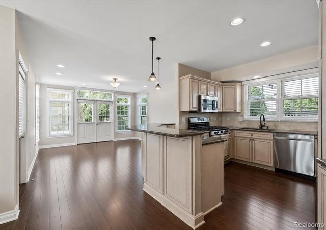 1240 Bird Avenue, Birmingham, MI 48009