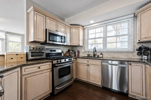 1240 Bird Avenue, Birmingham, MI 48009