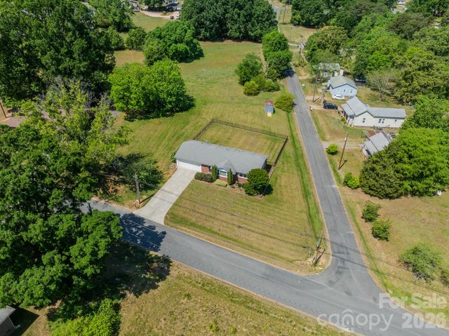 307 Winona Avenue, Kannapolis, NC 28081