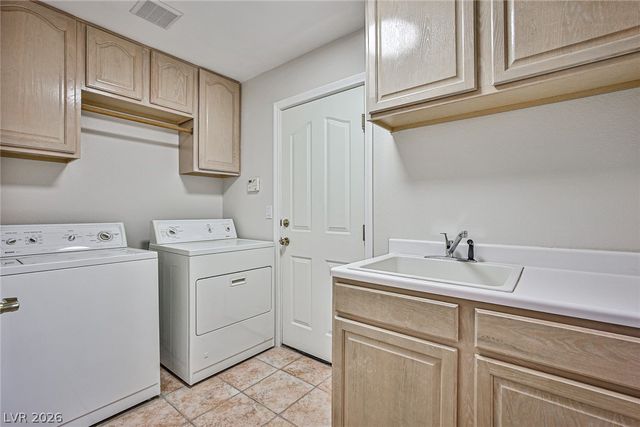 8052 Marbella Circle, Las Vegas, NV 89128