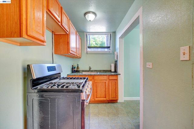 2007 57Th Ave, Oakland, CA 94621