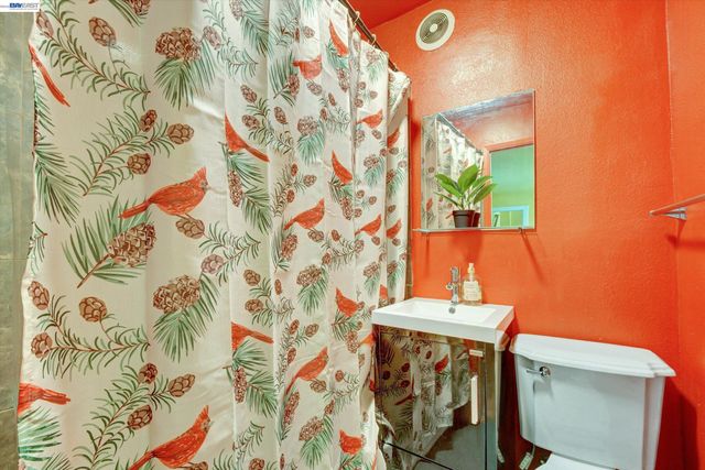 2007 57Th Ave, Oakland, CA 94621