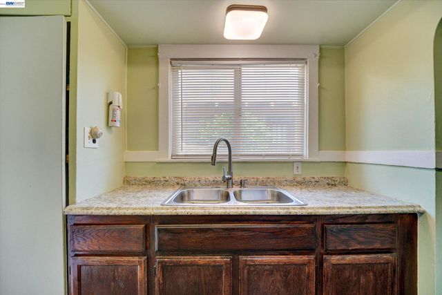 2007 57Th Ave, Oakland, CA 94621