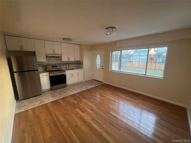 45 Iona Street, Staten Island, NY 10305