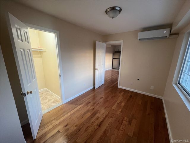 45 Iona Street, Staten Island, NY 10305