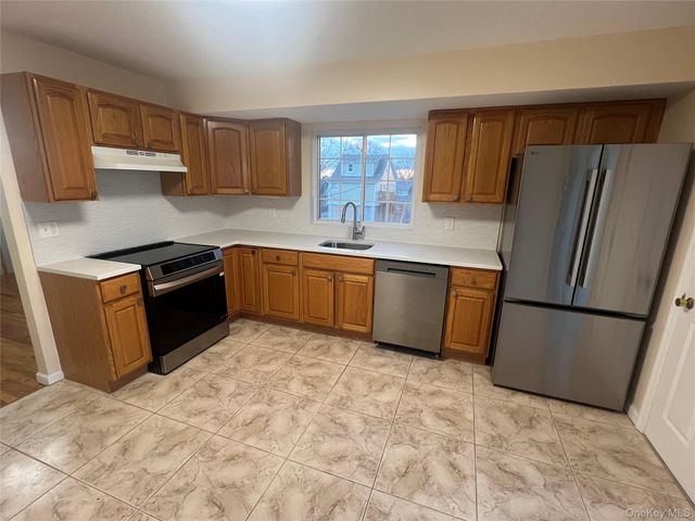 45 Iona Street, Staten Island, NY 10305