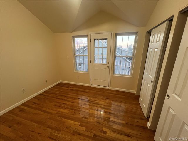 45 Iona Street, Staten Island, NY 10305