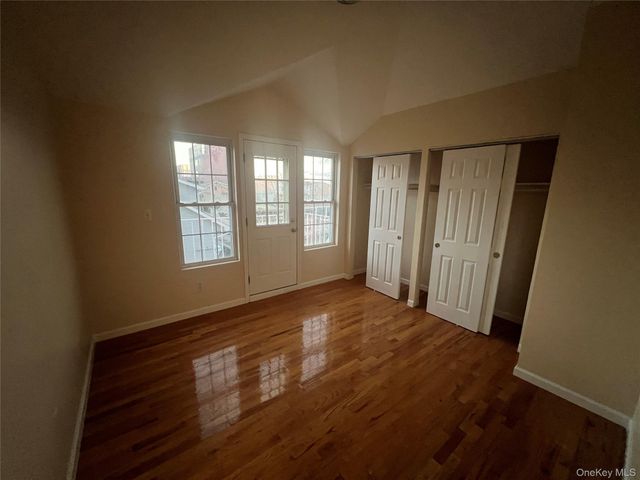 45 Iona Street, Staten Island, NY 10305