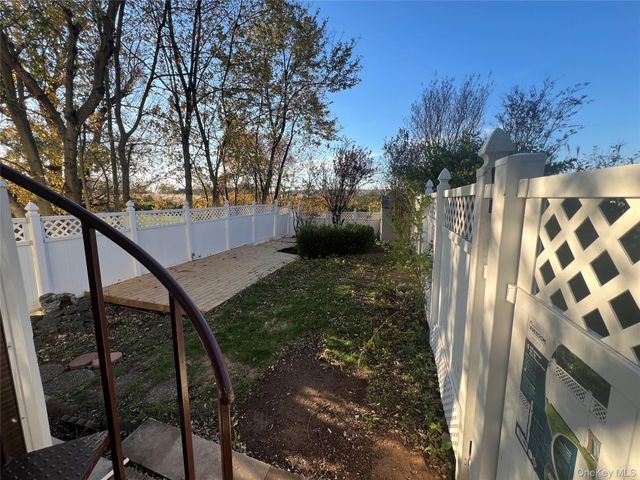 45 Iona Street, Staten Island, NY 10305