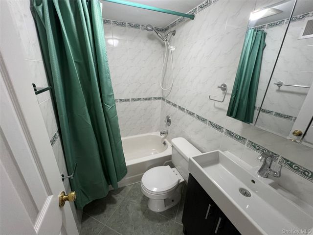 45 Iona Street, Staten Island, NY 10305