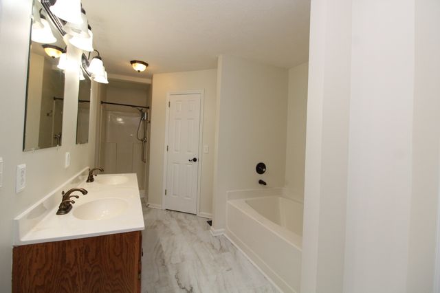 229 Shady Ln, White House, TN 37188