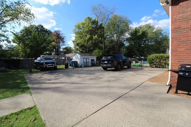 229 Shady Ln, White House, TN 37188