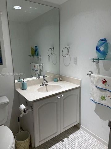3801 S Ocean Drive 2D, Hollywood, FL 33019