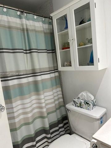 3801 S Ocean Drive 2D, Hollywood, FL 33019