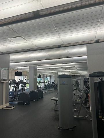 3801 S Ocean Drive 2D, Hollywood, FL 33019