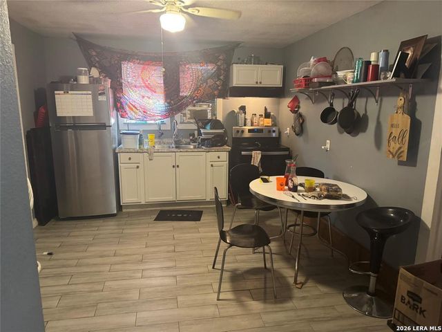 145 N KOWALD LN, New Braunfels, TX 78130