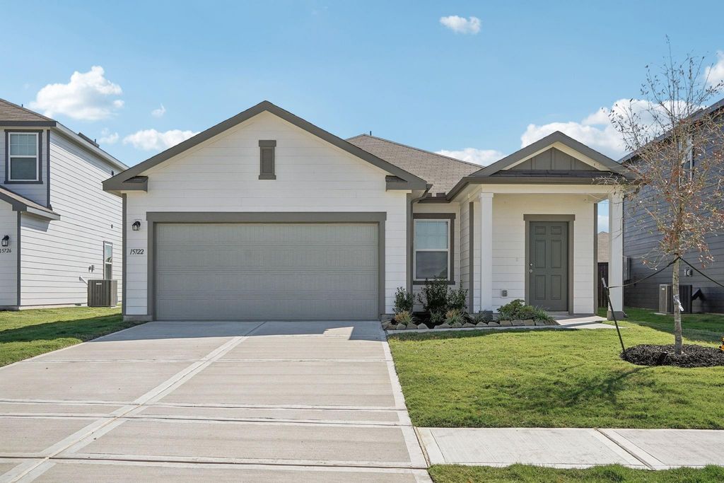 25182 Trailview Lane, Magnolia, TX 77355