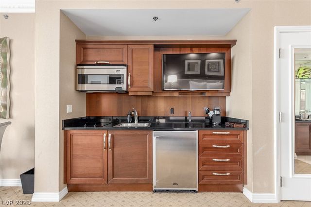 125 East Harmon Avenue 2116, Las Vegas, NV 89109