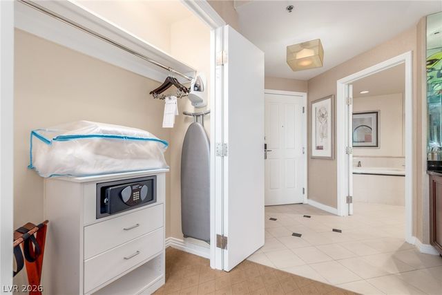 125 East Harmon Avenue 2116, Las Vegas, NV 89109