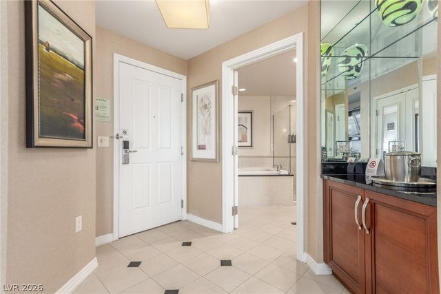 125 East Harmon Avenue 2116, Las Vegas, NV 89109