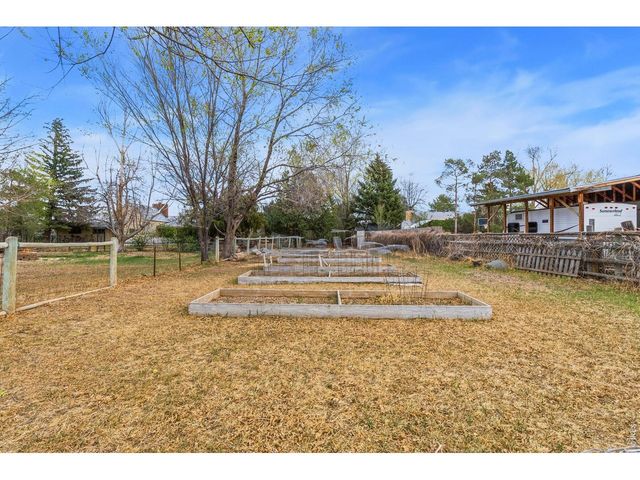 1617 S County Road 5, Fort Collins, CO 80525