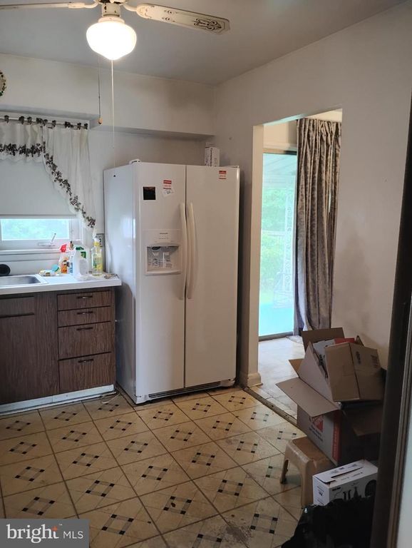 Image 10 of property listing at 3733 CORONADO RD, Baltimore, MD 21244